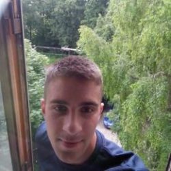 Спортивный парень с большим достоинством, ищу девушку для горячего секса Спортивный парень с большим достоинством, ищу девушку для горячего секса