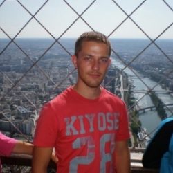 Парень в Калуге ищет девушку для совместного отдыха на Бали Парень в Калуге ищет девушку для совместного отдыха на Бали