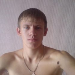 Парень, ищу девушку, которая хочет внимания к своей попке Парень, ищу девушку, которая хочет внимания к своей попке