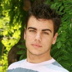 Симпатичный парень в поисках "нижней" девушки для развлечений в Калуге Симпатичный парень в поисках "нижней" девушки для развлечений в Калуге